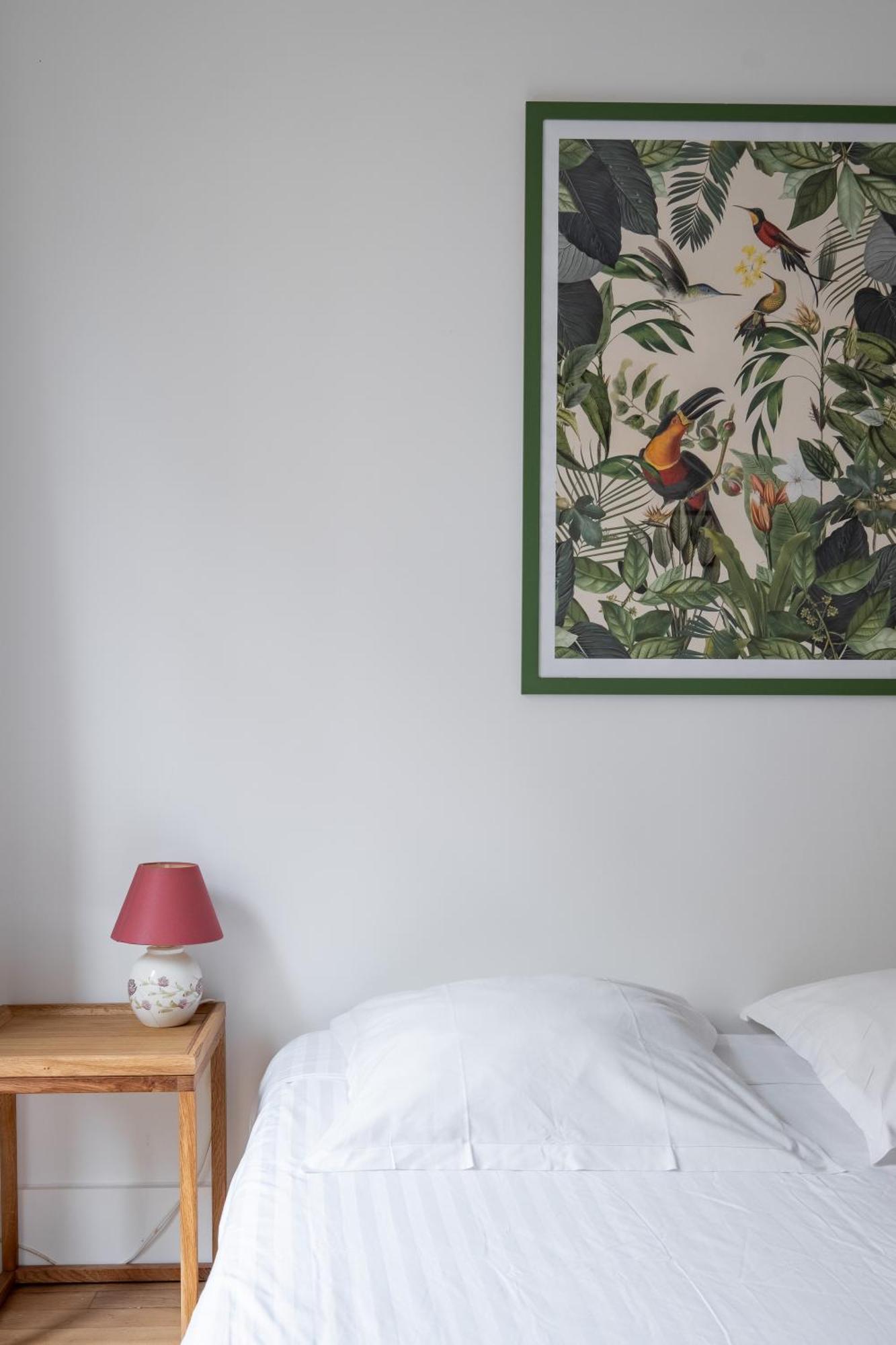 Veeve - Birds Of Paradise Paris