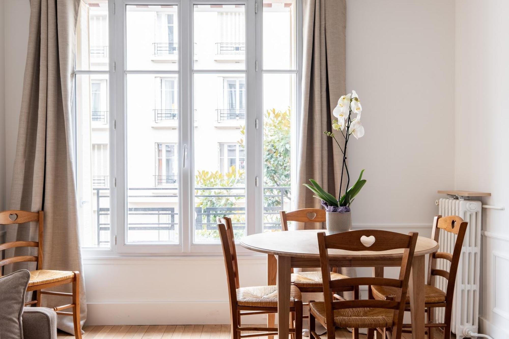 Veeve - Birds Of Paradise Paris